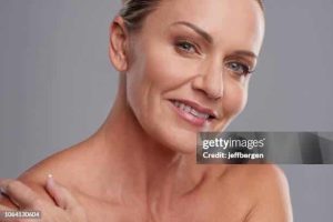 Ageless Beauty: Tips for Maintaining a Youthful Glow