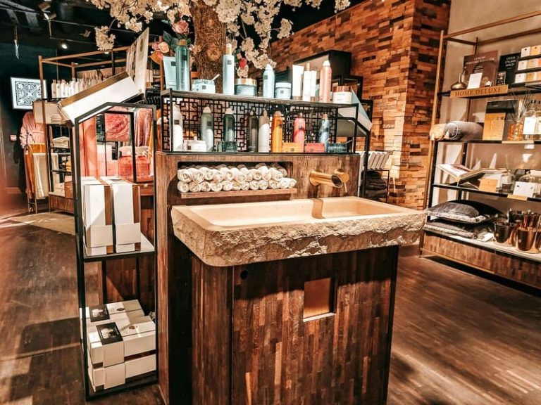 Beauty stores