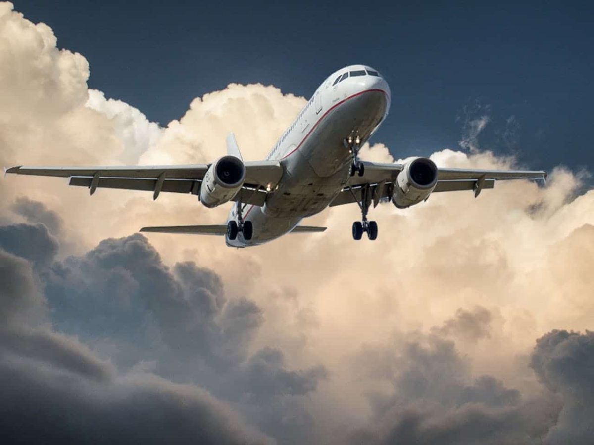 Are Airplane Blankets Sanitary?