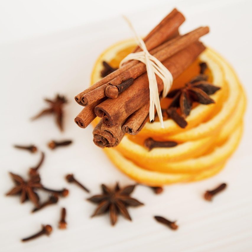 Fall vibes automatically create natural home scents to welcome the season.